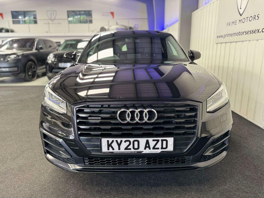Audi Q2 Black Edition Black #5