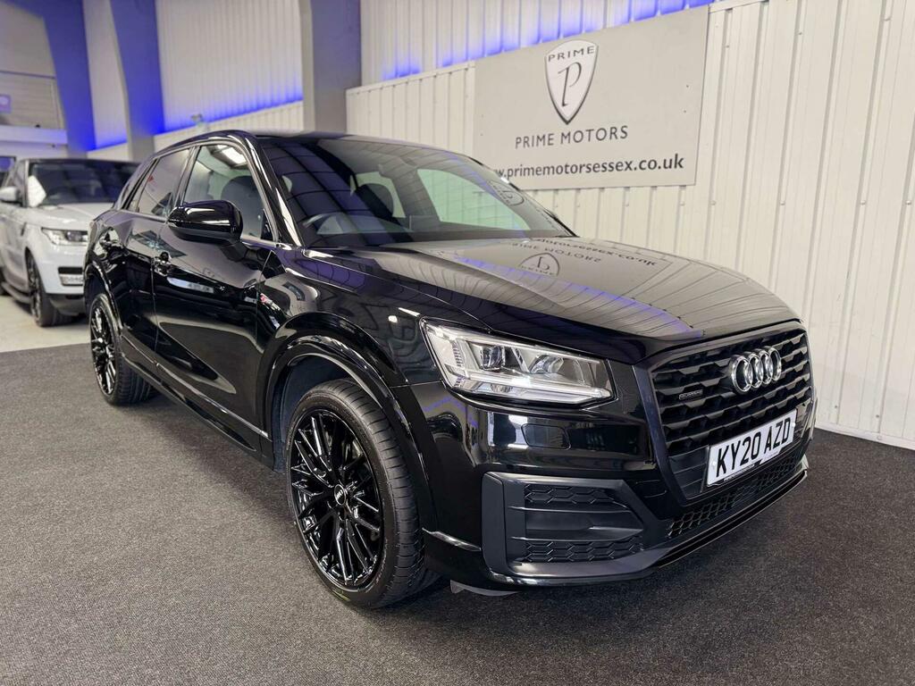 Audi Q2 Black Edition Black #2