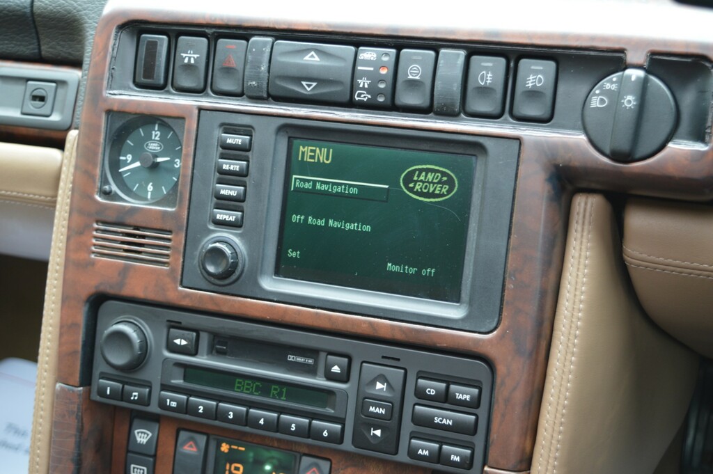 Land Rover Range Rover 4.0 V8 Bordeaux 2001 Red #48
