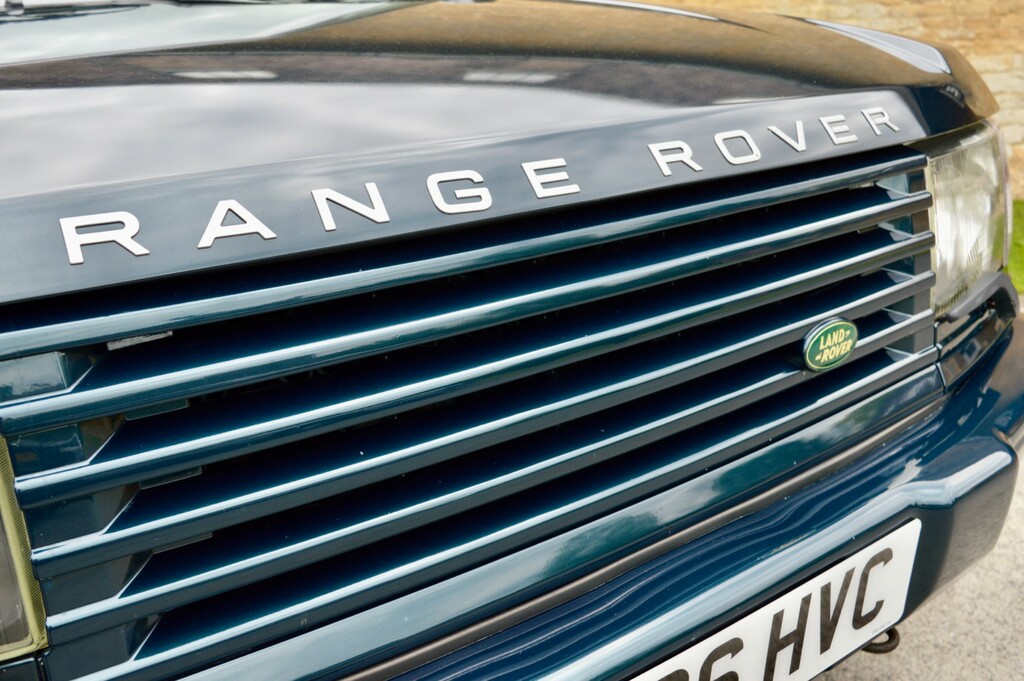 Land Rover Range Rover 4.0 V8 Bordeaux 2001 Red #62