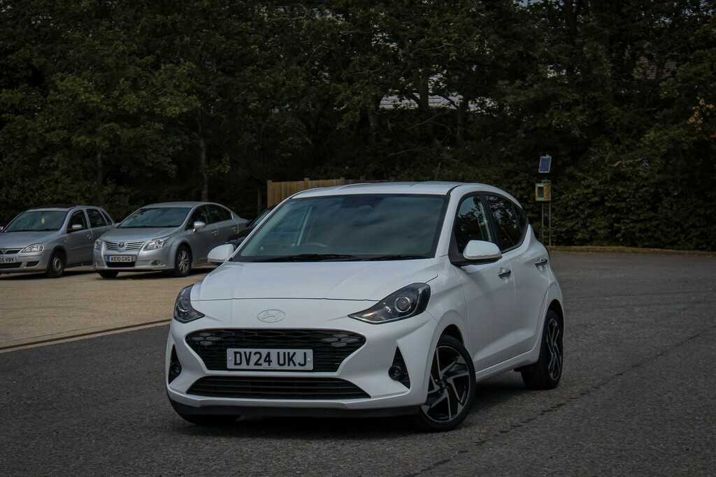 Hyundai I10 1.0 Premium Euro 6 Ss DV24UKJ #2