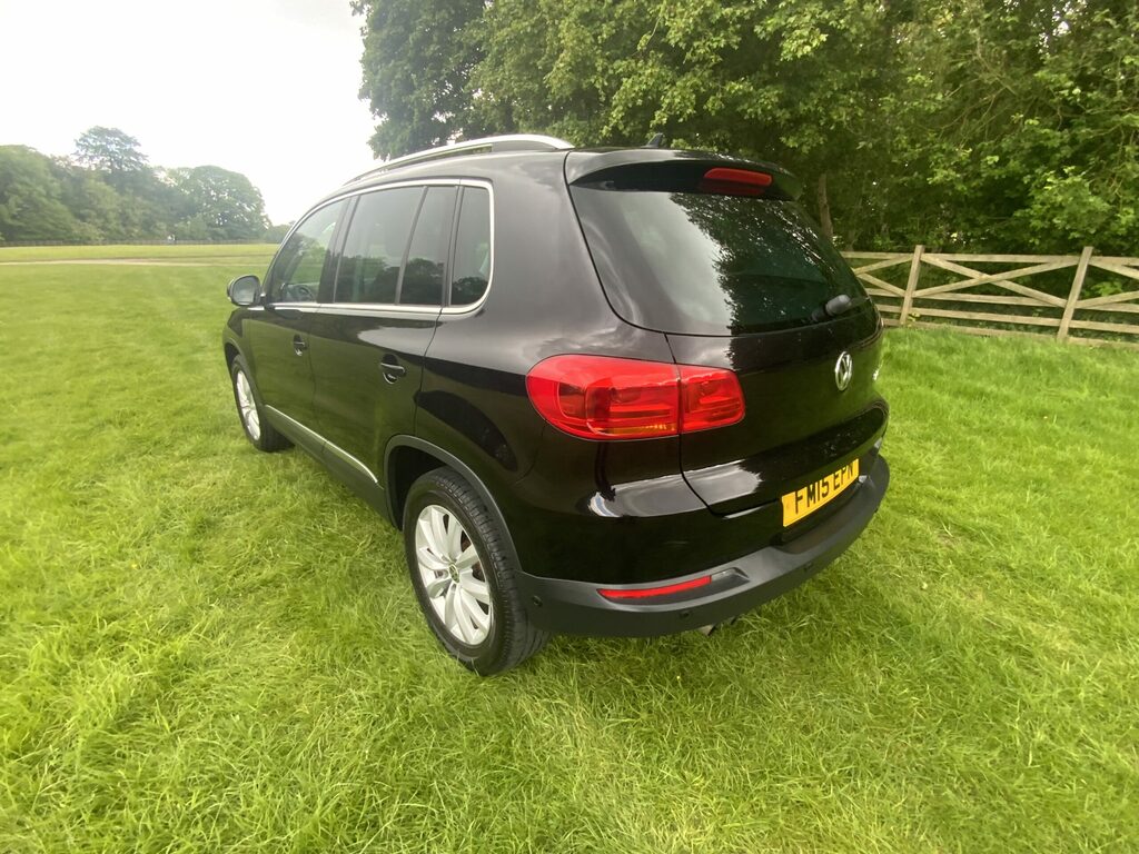 Volkswagen Tiguan Tdi Match 4 Motion Estate FM15EPN Black #6