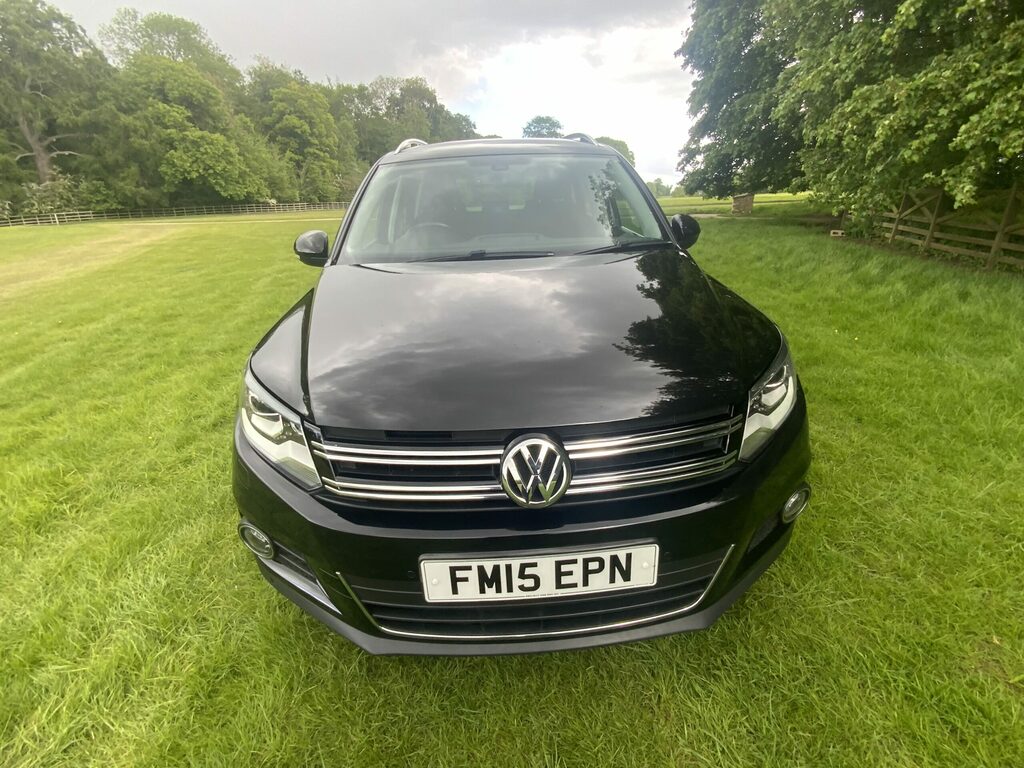 Volkswagen Tiguan Tdi Match 4 Motion Estate FM15EPN Black #3