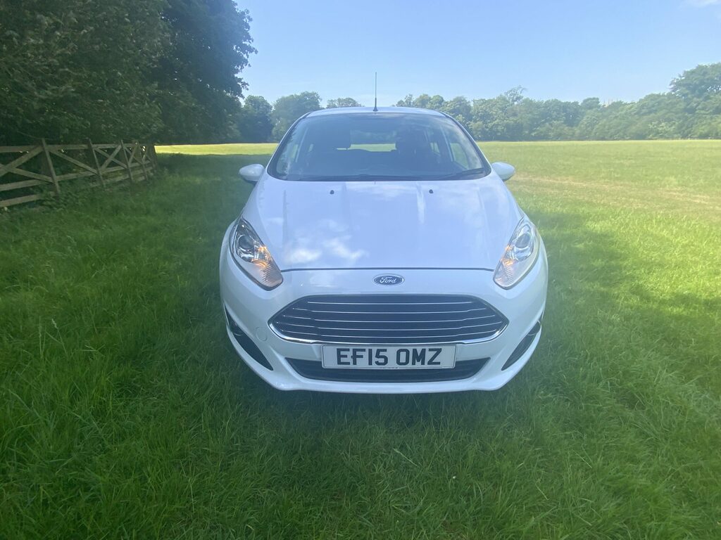 Ford Fiesta 1-0 Ecoboost Zetec Hatchback EF15OMZ White #3