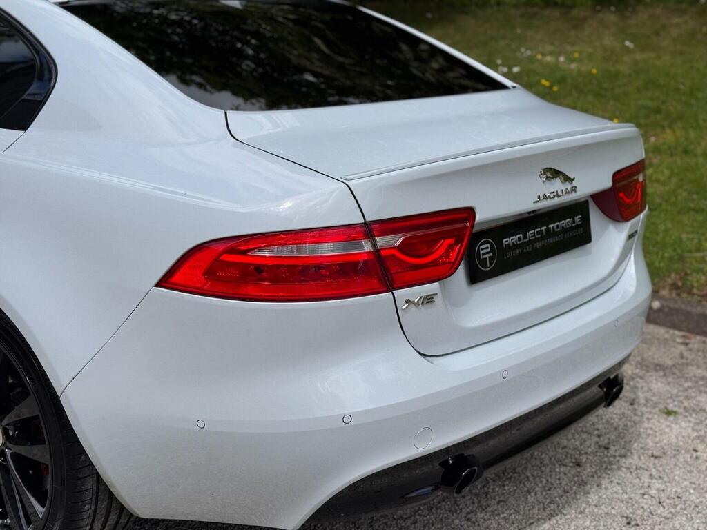 Jaguar XE 2.0D R-sport Awd Euro 6 Ss YE68DRO White #6