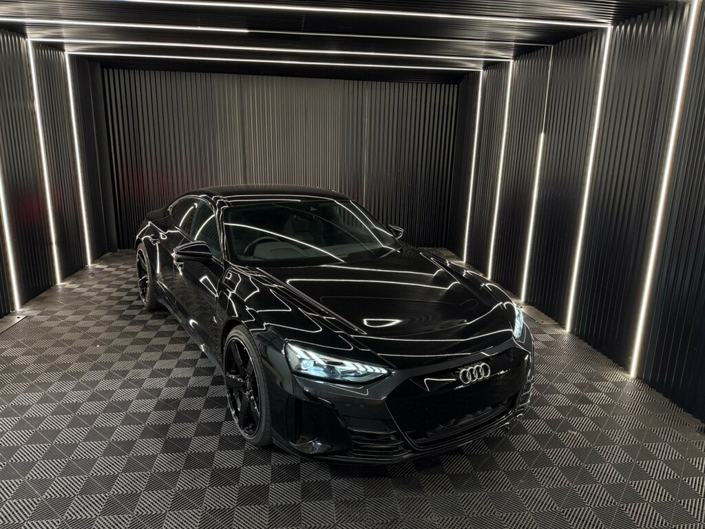 Audi E Tron GT 93.4Kwh Quattro Black #6