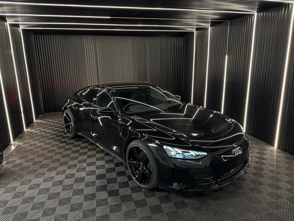 Audi E Tron GT 93.4Kwh Quattro Black #5