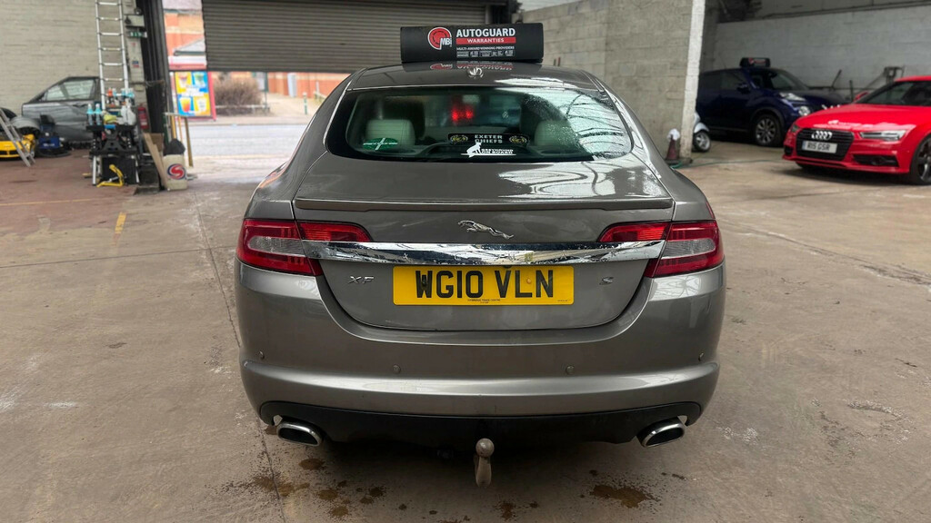 Jaguar XF 3.0D S V6 Portfolio Euro 5 Saloon WG10VLN Grey #5