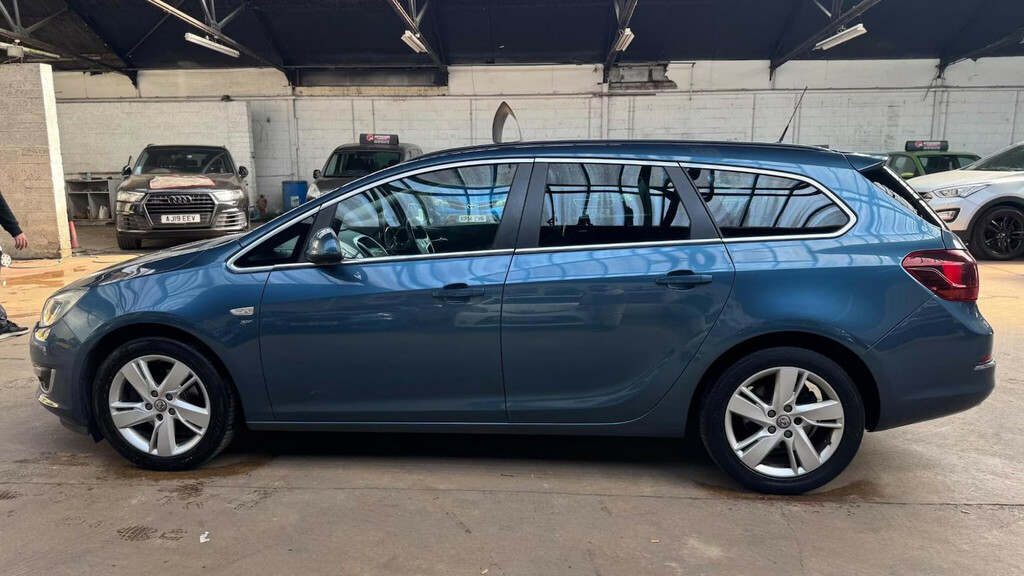 Vauxhall Astra 2.0 Cdti Sri Sports Tourer Euro 5 Estate Blue #4