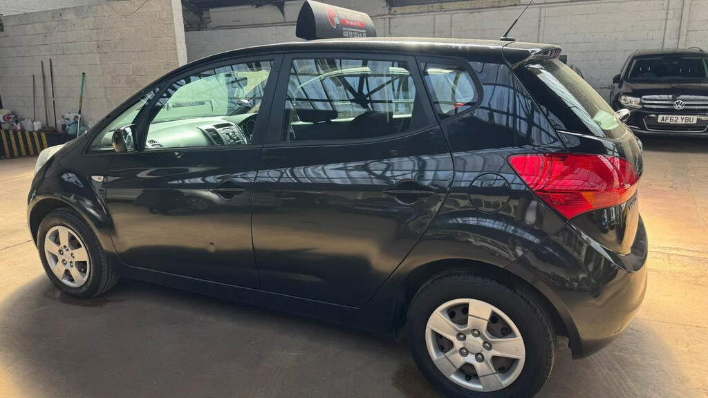 Kia Venga 1.4 Ecodynamics 1 Air Euro 5 S S Mpv Black #4