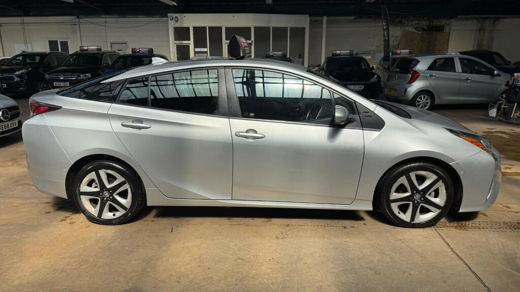 Toyota Prius 1.8 Vvt-h Excel Cvt Euro 6 S S 15In Alloy Silver #4