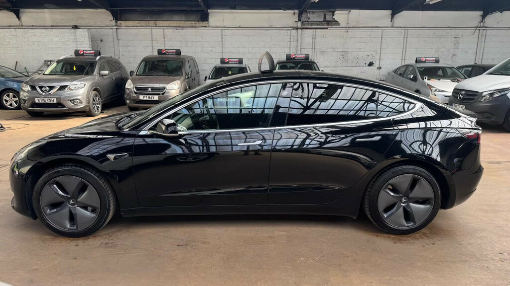 Tesla Model 3 Standard Plus Saloon LC20JUO Black #3