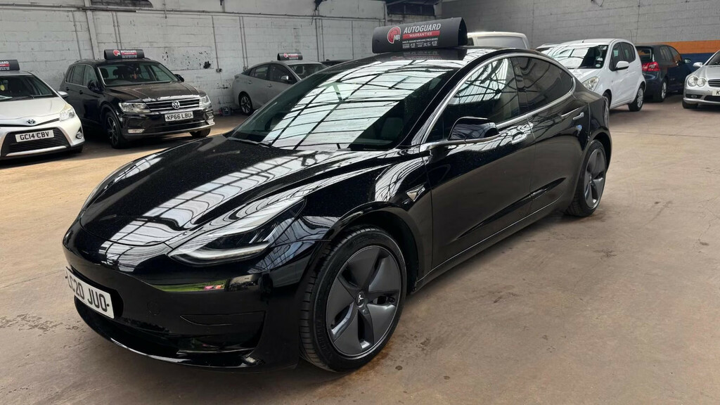 Tesla Model 3 Standard Plus Saloon Black