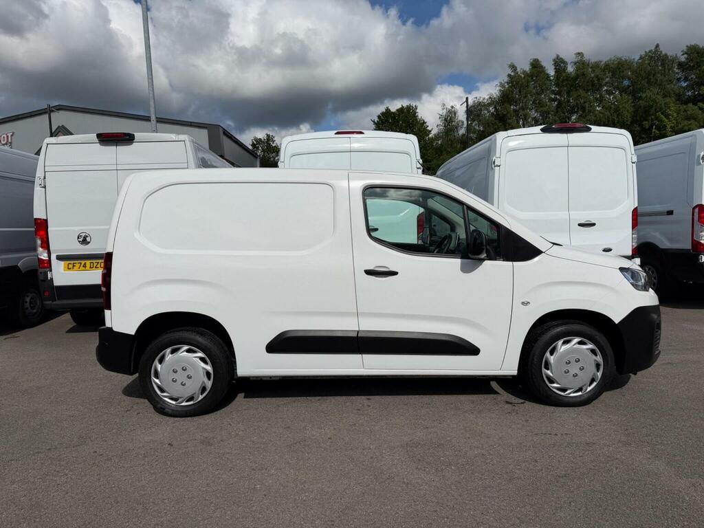 Citroen Berlingo Panel Van 1.5 Bluehdi 1000 Enterprise M Pro Swb Eu CJ71FPP White #4