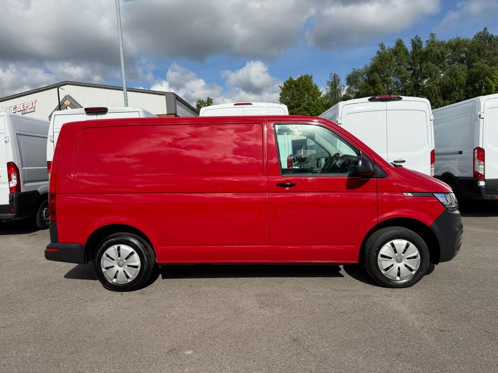 Volkswagen Transporter Panel Van 2.0 Tdi T26 Startline Fwd Swb Euro 6 S YD71HXP Red #4