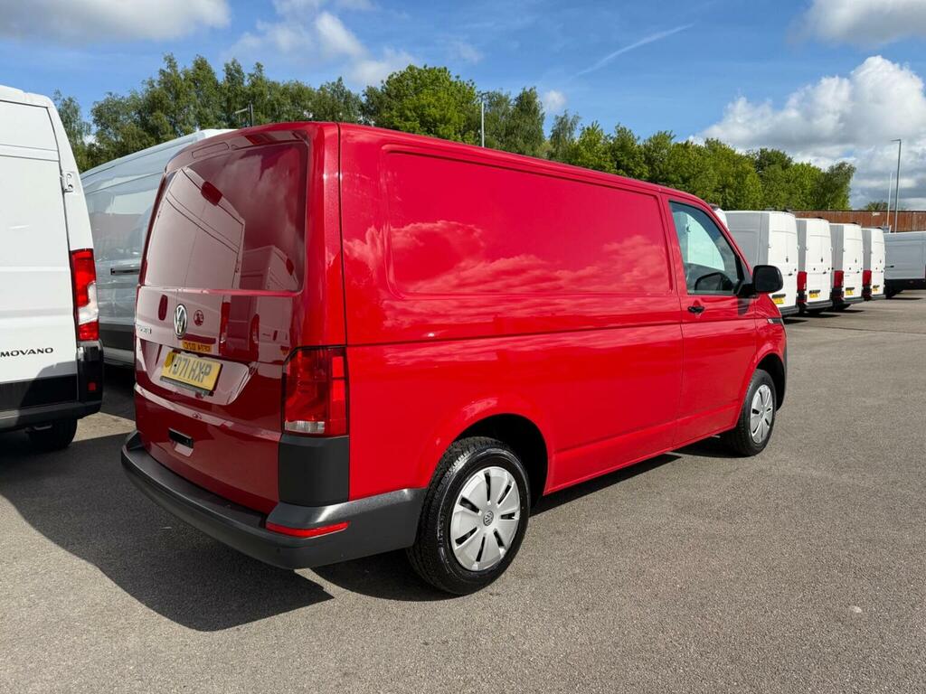Volkswagen Transporter Panel Van 2.0 Tdi T26 Startline Fwd Swb Euro 6 S YD71HXP Red #6