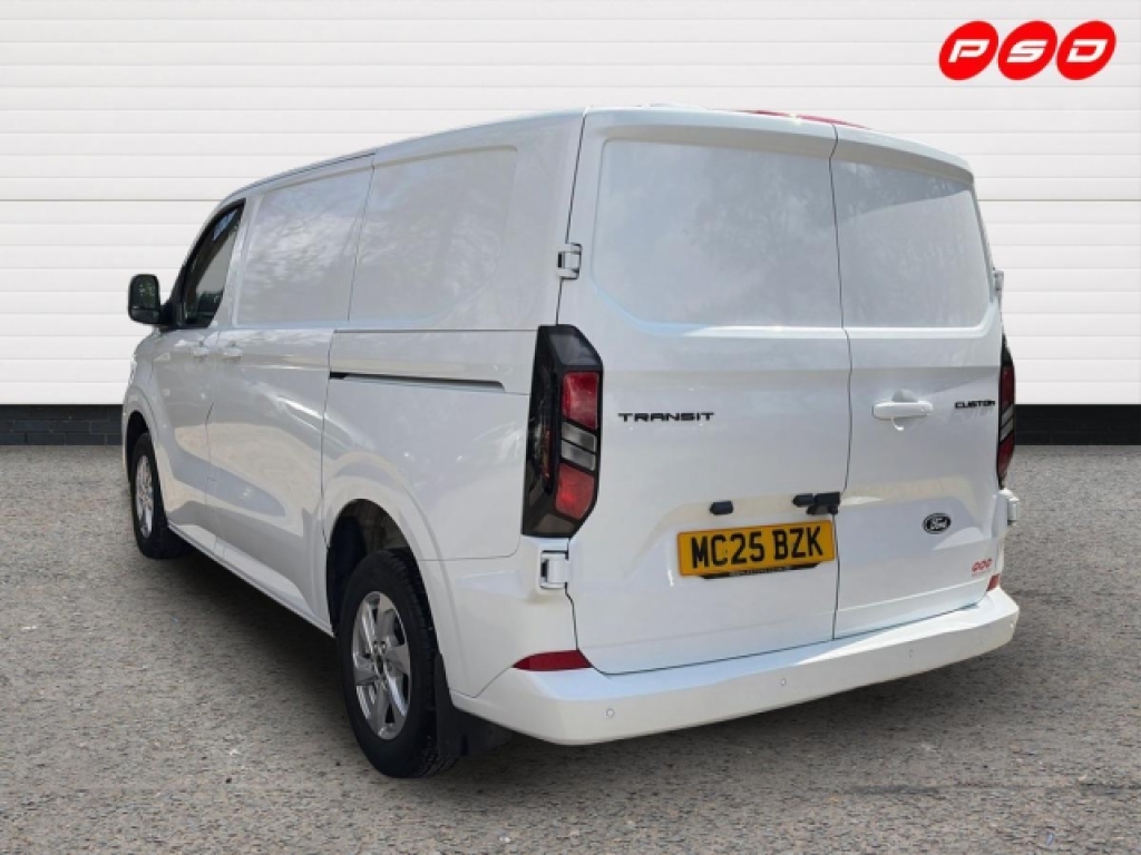 Ford Transit Custom 2.0 320 Ecoblue Limited Panel Van MC25BZK White #5