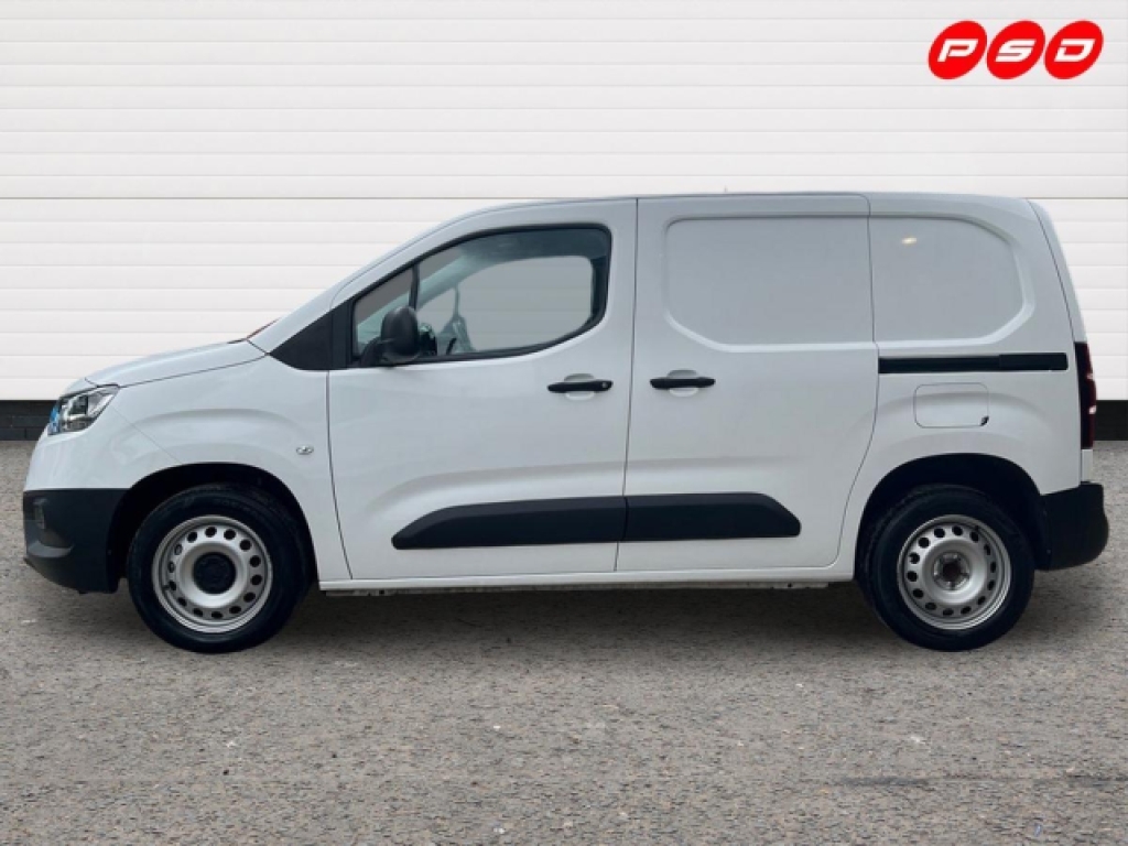Toyota Proace City 1.5 Bluehdi Active Short Panel Van YR22UAB White #4