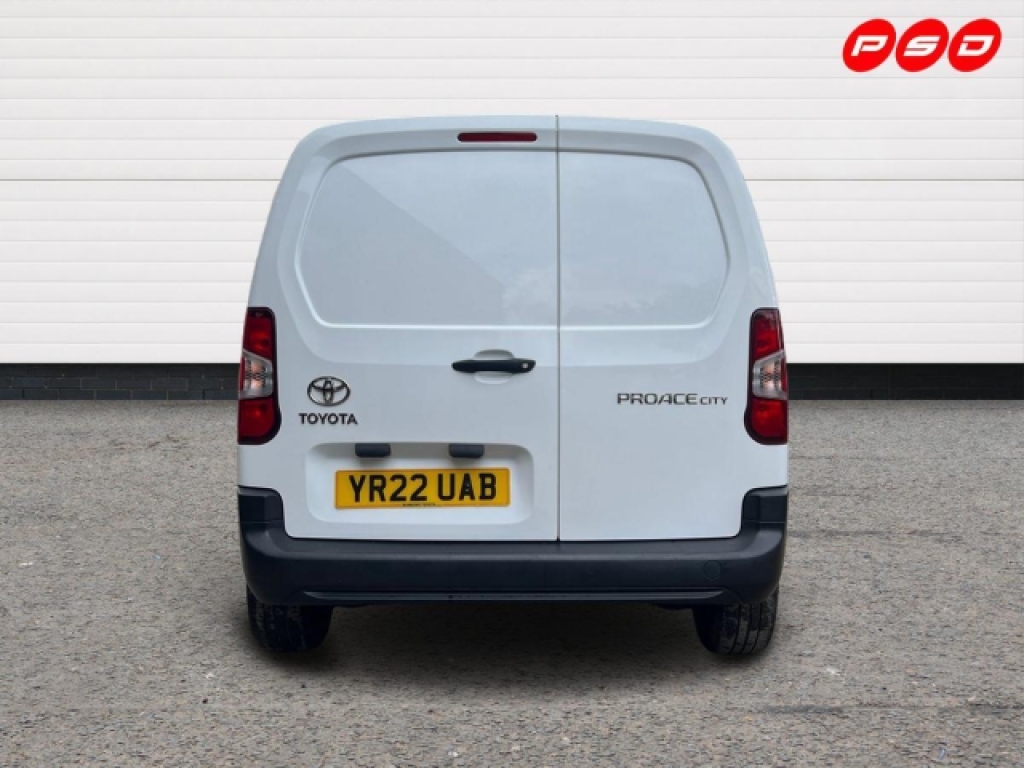 Toyota Proace City 1.5 Bluehdi Active Short Panel Van YR22UAB White #6