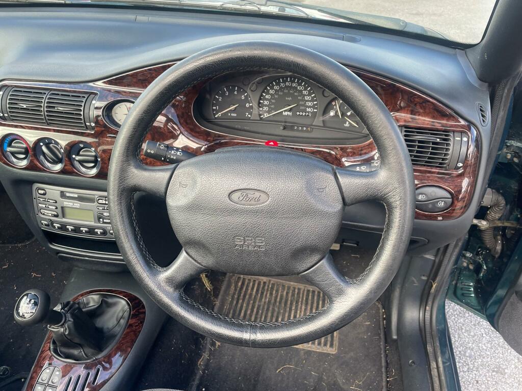 Ford Escort 1.6L Lx Green #23