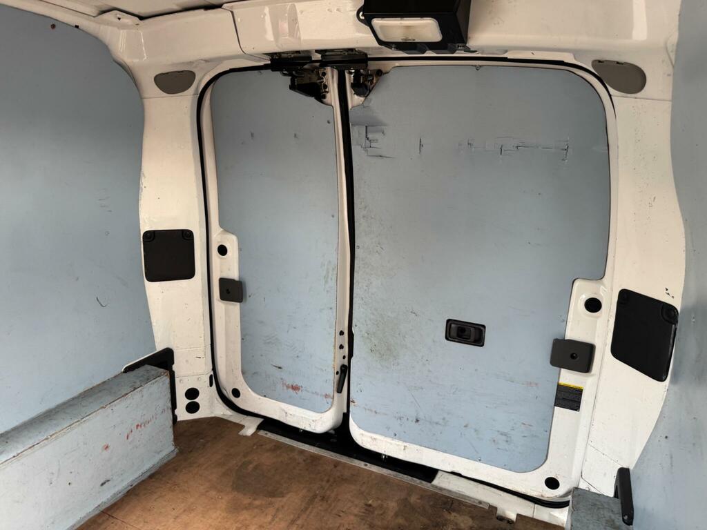 Nissan NV200 0.0 E Acenta Combi 7 Seat Rapid Plus 109 Bhp White #24
