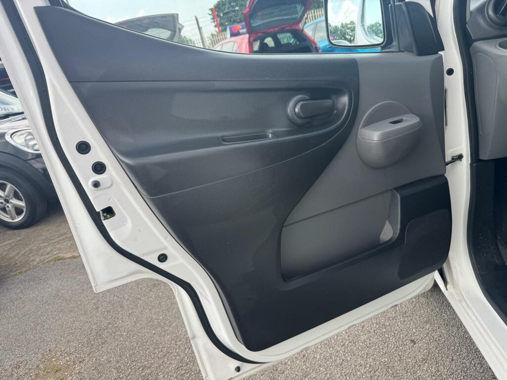 Nissan NV200 0.0 E Acenta Combi 7 Seat Rapid Plus 109 Bhp White #19