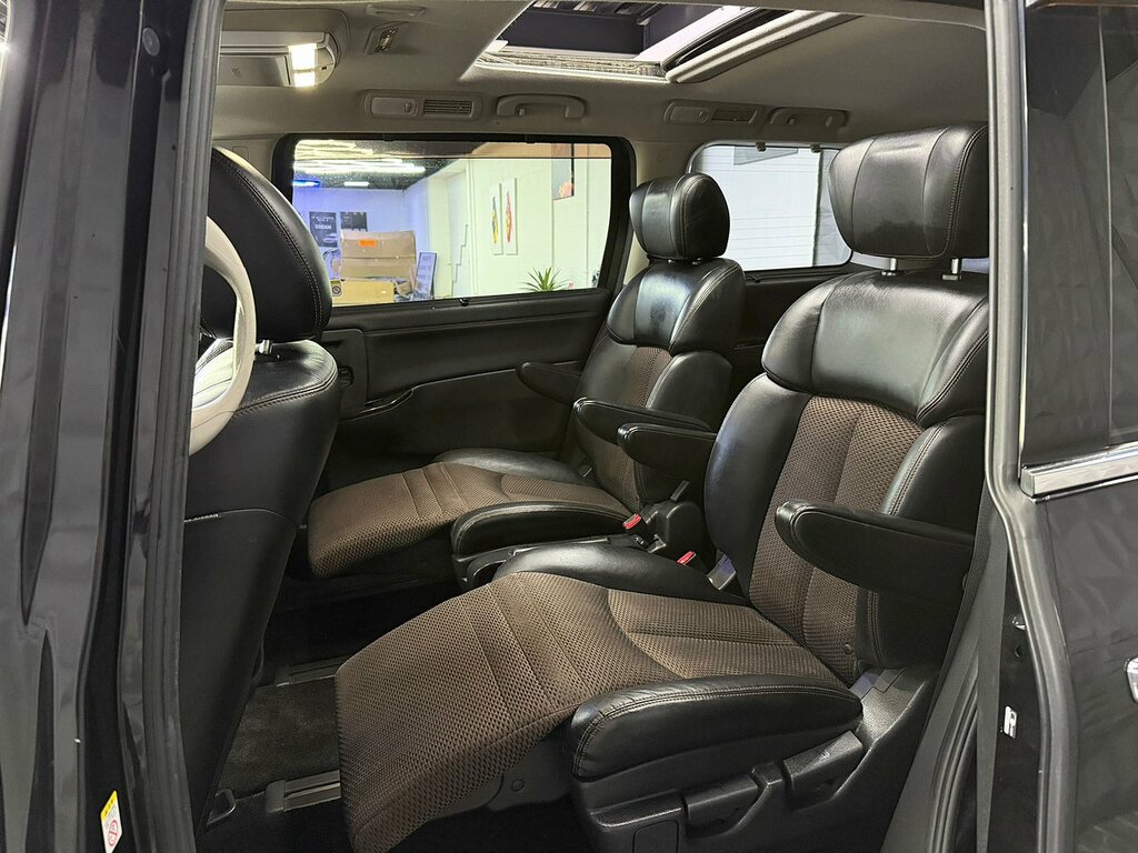 Nissan Elgrand Petrol  #21