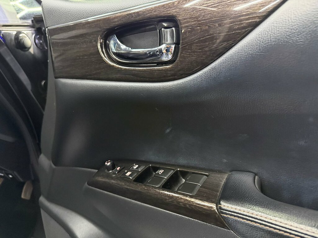 Nissan Elgrand Petrol  #27