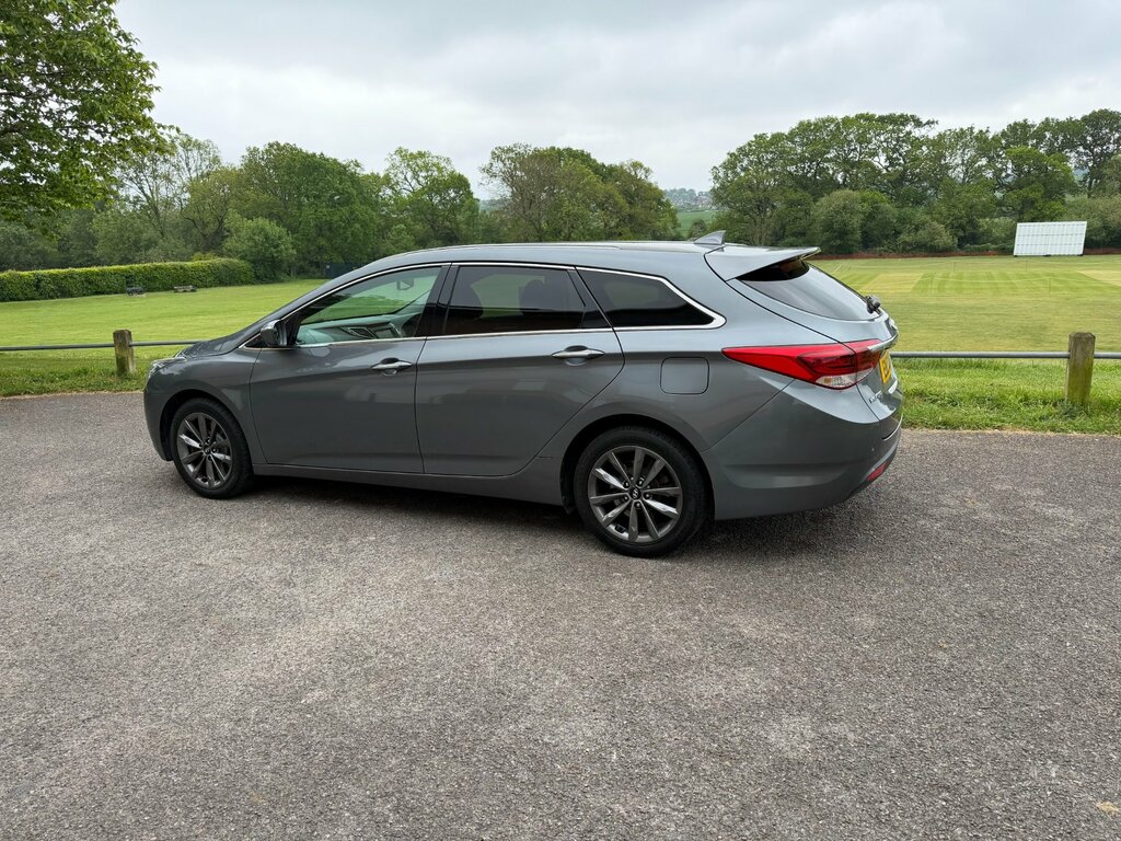 Hyundai I40 1.7 Crdi Blue Drive Se Nav Tourer Dct E Silver #5