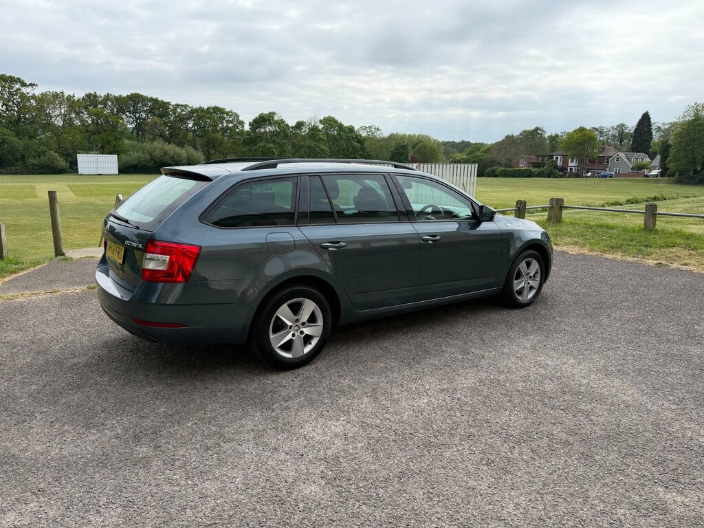 Skoda Octavia 1.6 Tdi Se Estate Euro 6 Ss Grey #3