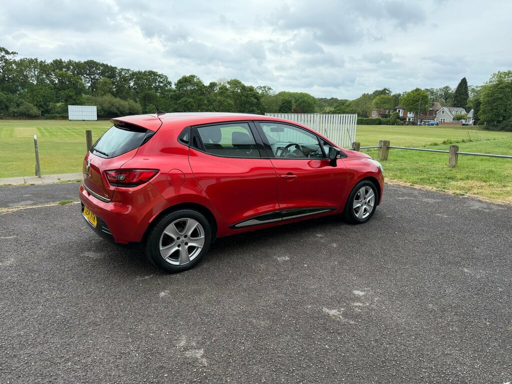 Renault Clio 0.9 Tce Dynamique Medianav Hatchback Ma CE14VTK Red #3