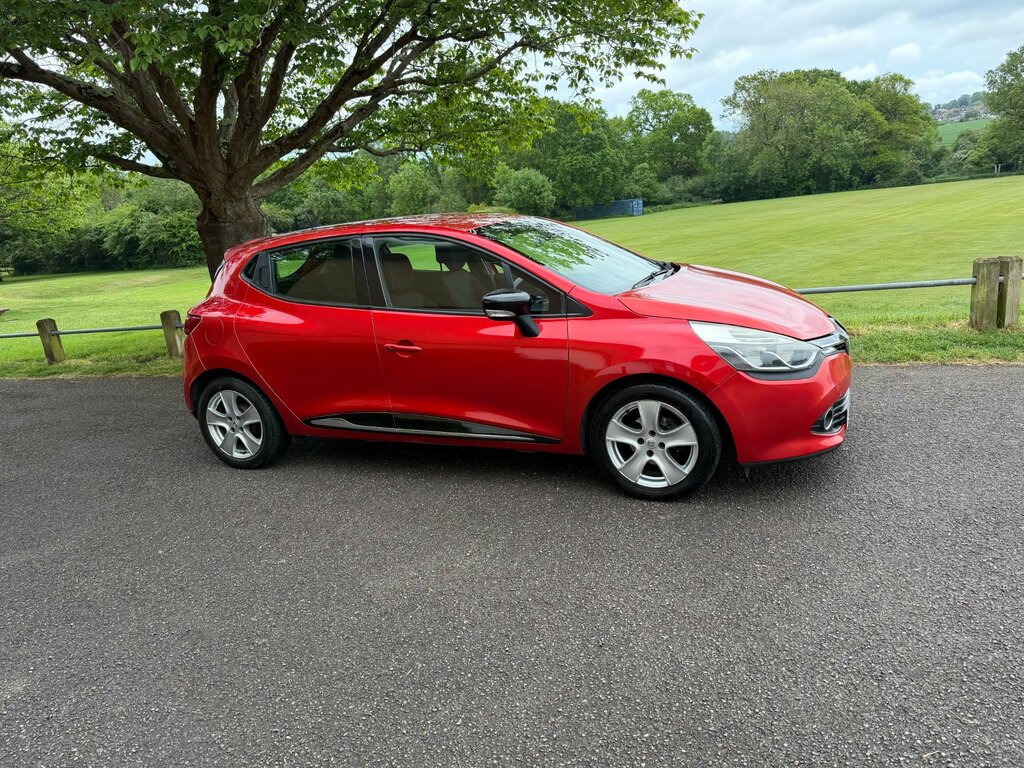 Renault Clio 0.9 Tce Dynamique Medianav Hatchback Ma CE14VTK Red #2