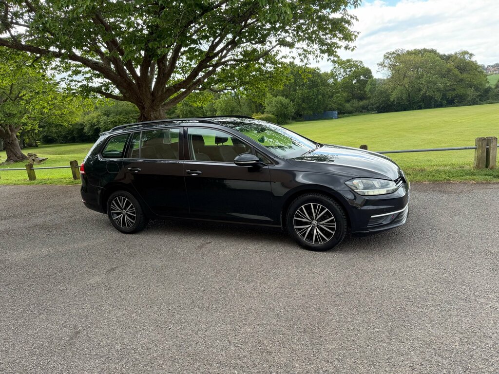 Volkswagen Golf 1.6 Tdi Se Nav Estate Euro 6 S EY67AYK Black #2