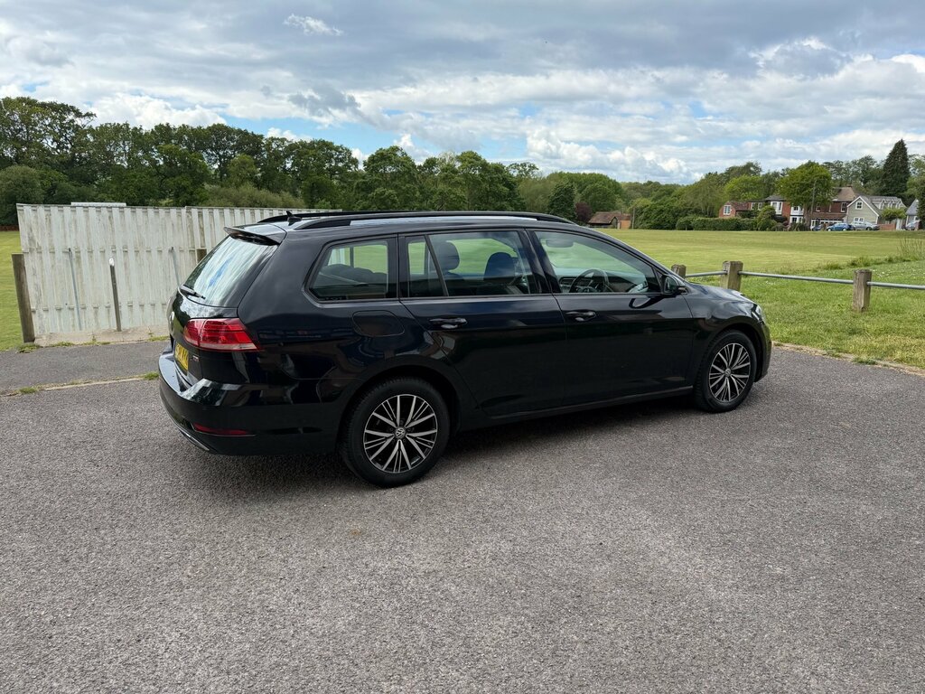 Volkswagen Golf 1.6 Tdi Se Nav Estate Euro 6 S EY67AYK Black #3
