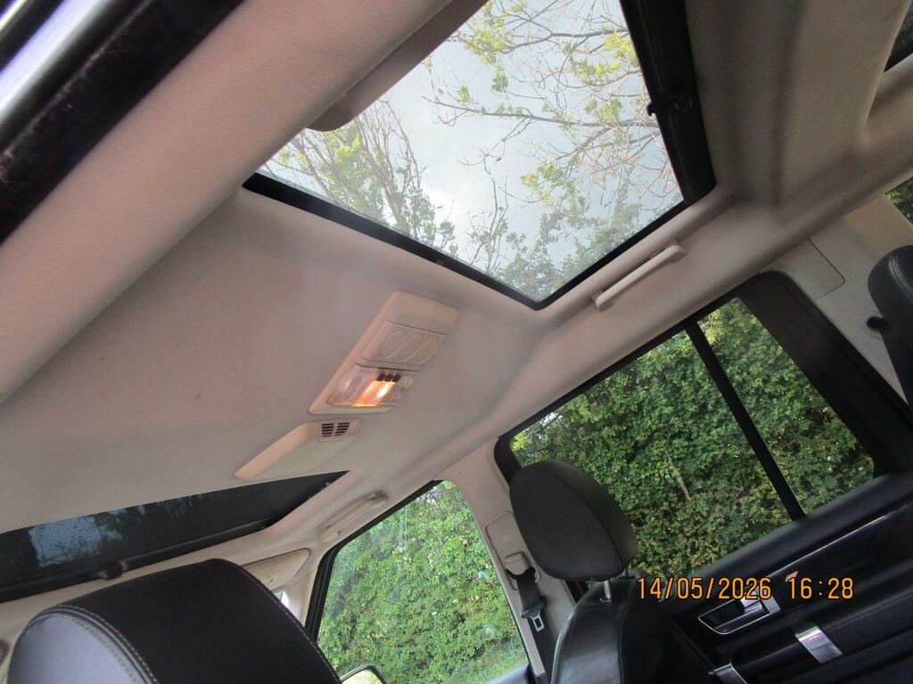 Land Rover Discovery 4 4 Black #32
