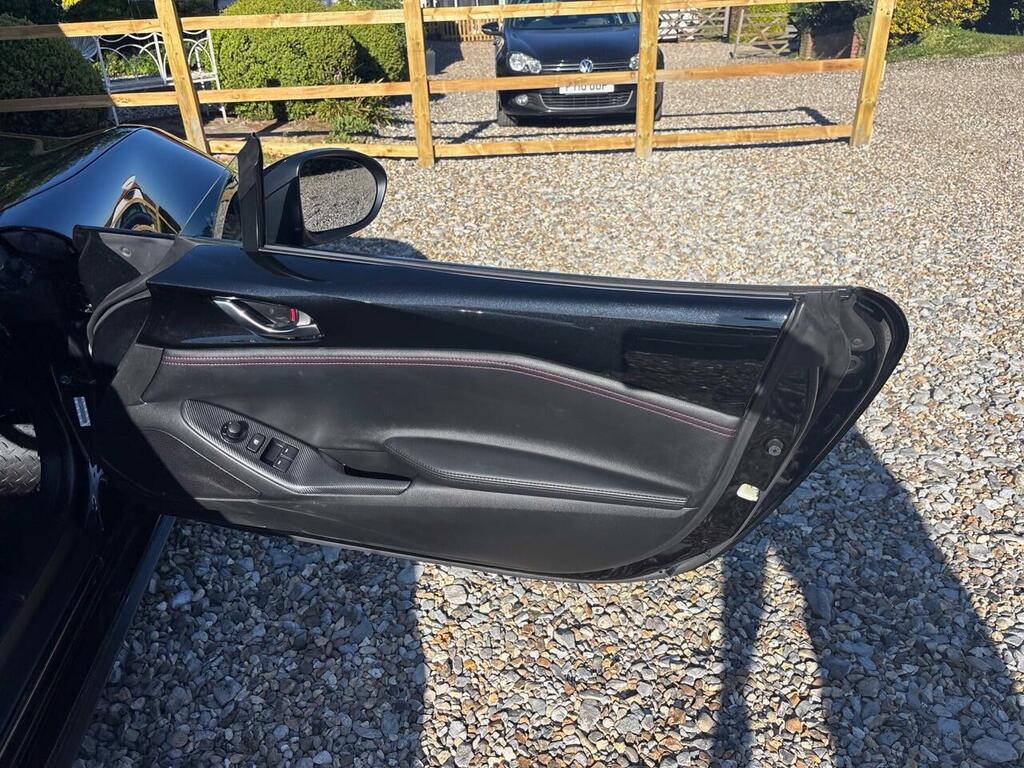 Mazda MX-5 RF 2.0 Skyactiv-g Sport Nav Euro 6 Ss Black #4
