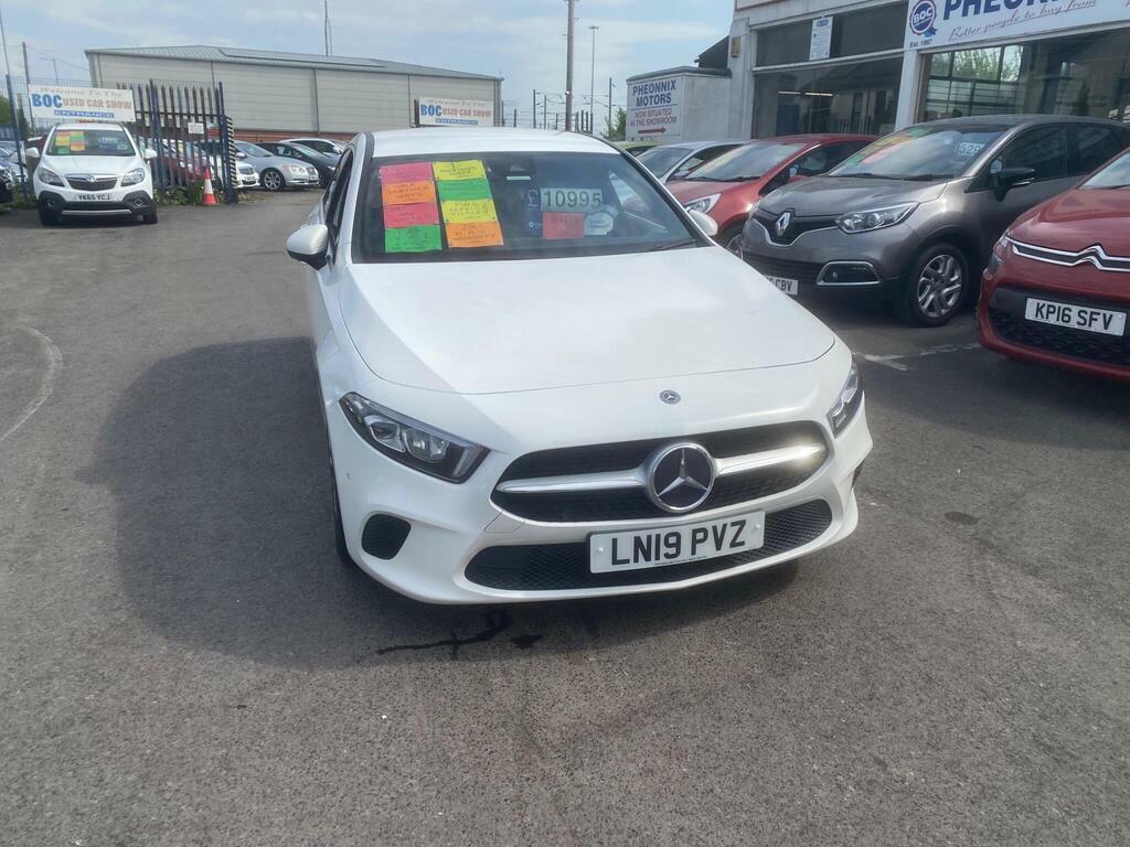 Mercedes-Benz A Class 1.5 A180d Sport Executive 7G-dct Euro 6 Ss LN19PVZ White #6