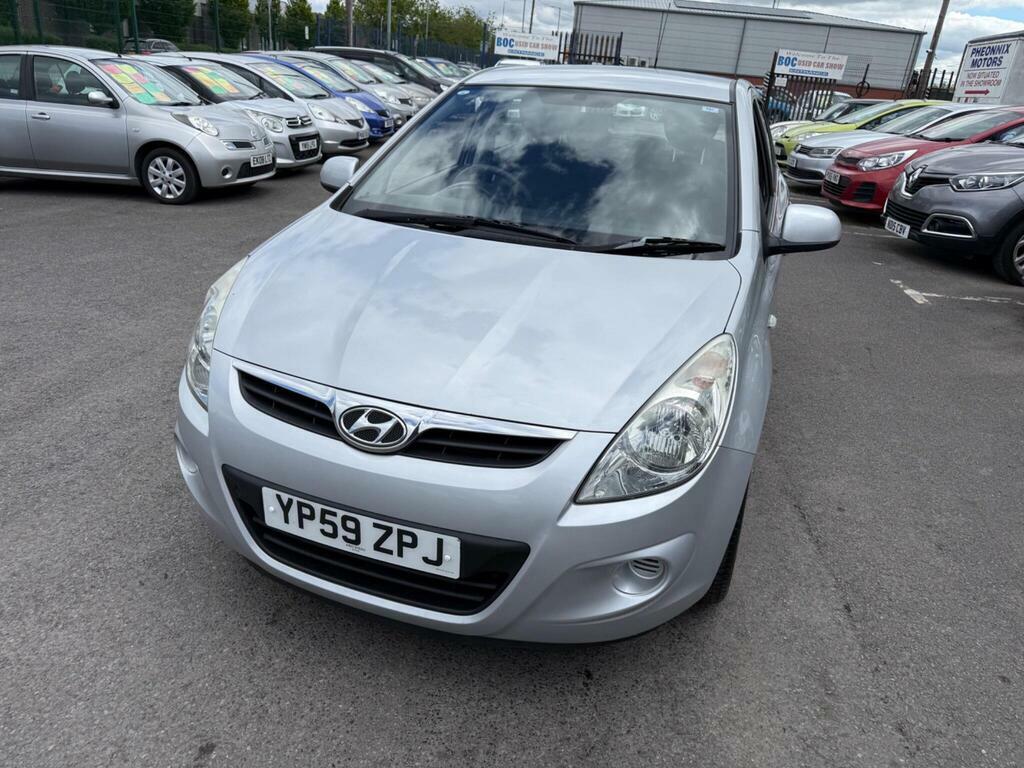 Hyundai I20 1.4 Comfort Euro 4 Silver #3