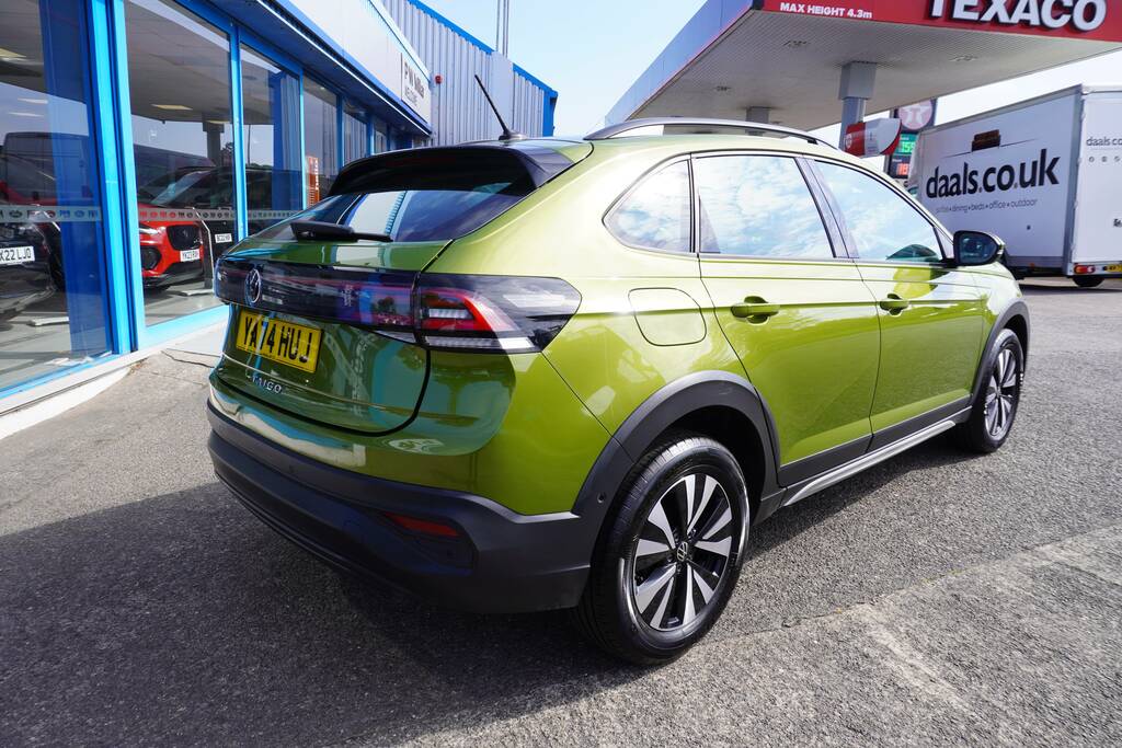 Volkswagen Taigo 1.0 Tsi Life Euro 6 Ss YA74HUJ Green #3