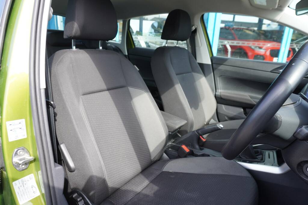 Volkswagen Taigo 1.0 Tsi Life Euro 6 Ss YA74HUJ Green #5