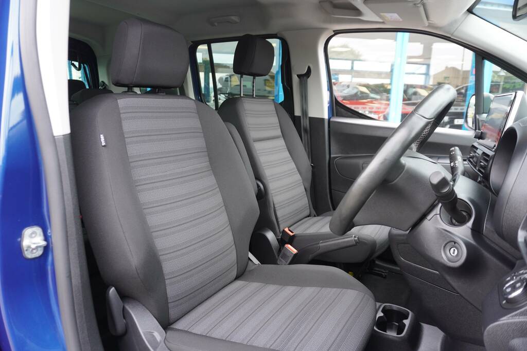Vauxhall Combo Life 1.5 Turbo D Se Euro 6 Ss 5Dr, 7 Seats MF72JZP Blue #6