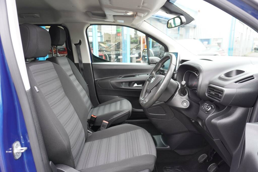 Vauxhall Combo Life 1.5 Turbo D Se Euro 6 Ss 5Dr, 7 Seats MF72JZP Blue #5