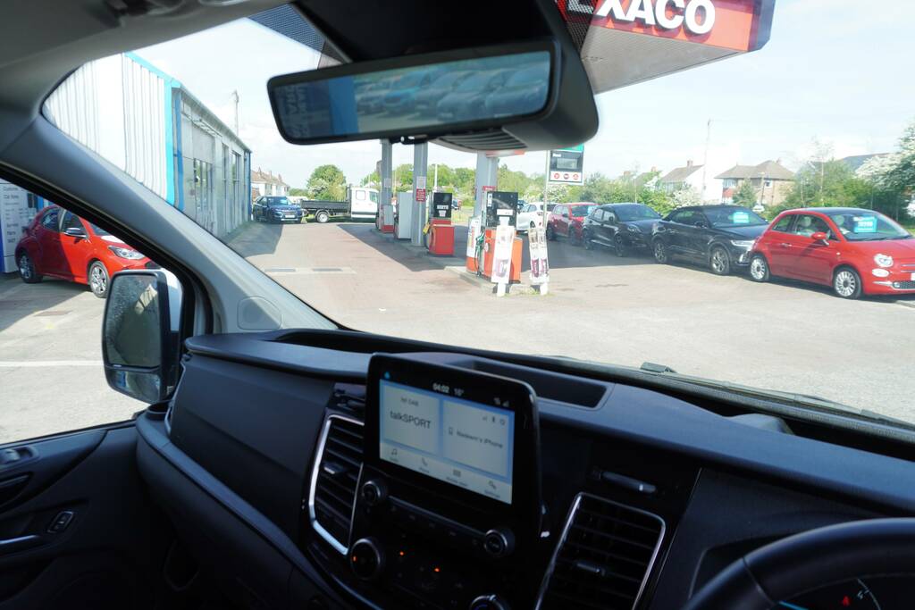 Ford Transit Custom 2.0 300 Ecoblue Limited L2 H1 Euro 6 Ss 5Dr, Lo LB23UJN White #5
