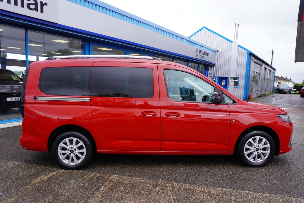 Ford Tourneo Connect 2.0 Ecoblue Titanium Euro 6 Ss PK23KRF Red #2