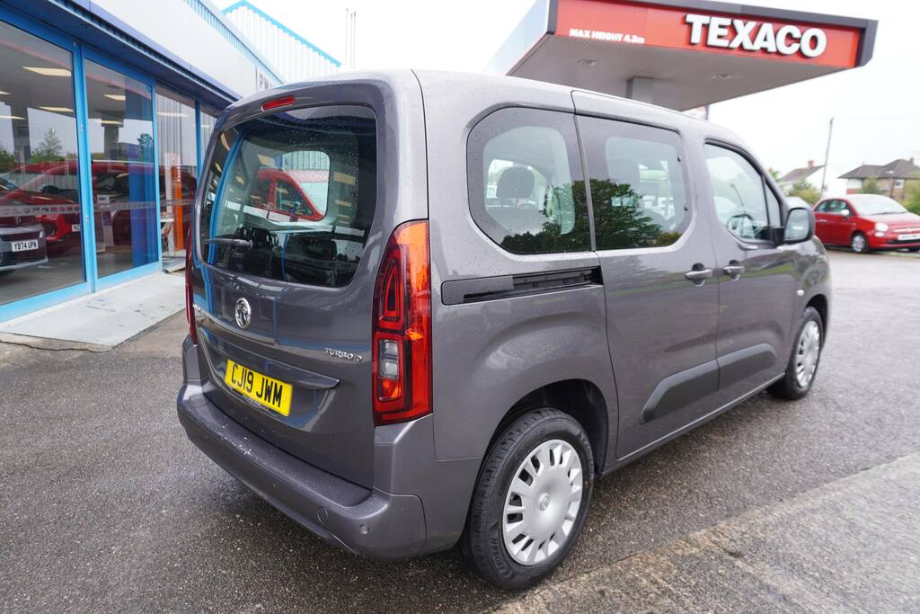 Vauxhall Combo Life 1.5 Turbo D Blueinjection Design Euro 6 Ss CJ19JWM Grey #3