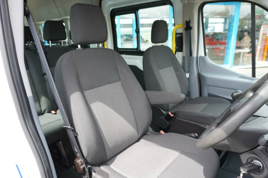 Ford Transit Custom 2.2 Tdci 460 Hdt Minibus L4 H3 CN64HVP White #6