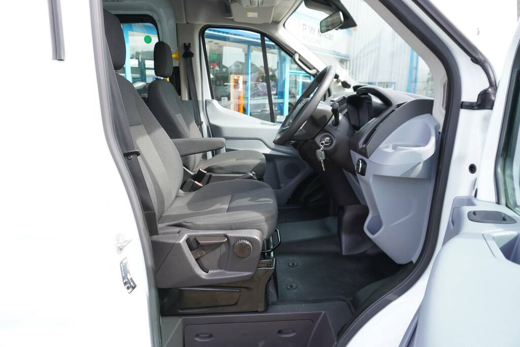 Ford Transit Custom 2.2 Tdci 460 Hdt Minibus L4 H3 White #5