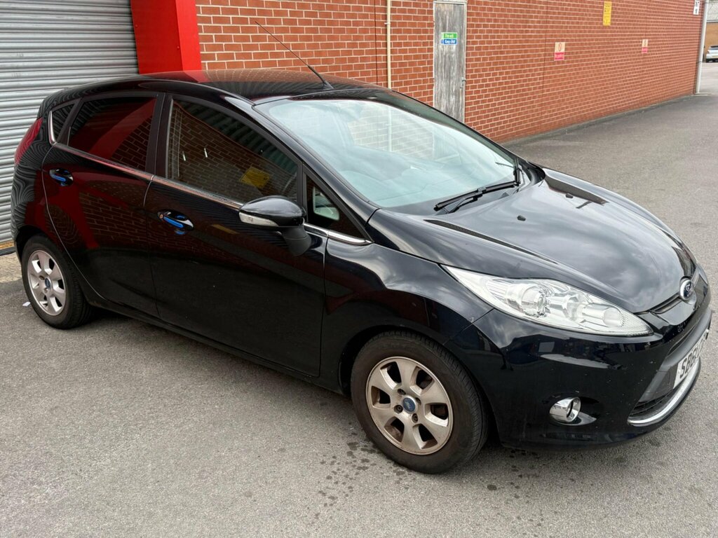 Ford Fiesta 1.6 Tdci Econetic Dpf Zetec SB61CGO Black #2