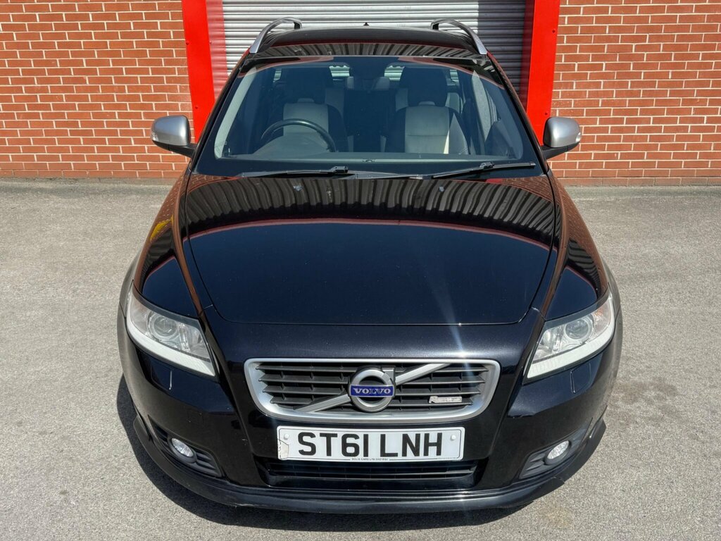 Volvo V50 1.6 D2 R-design Edition Euro 5 Black #3