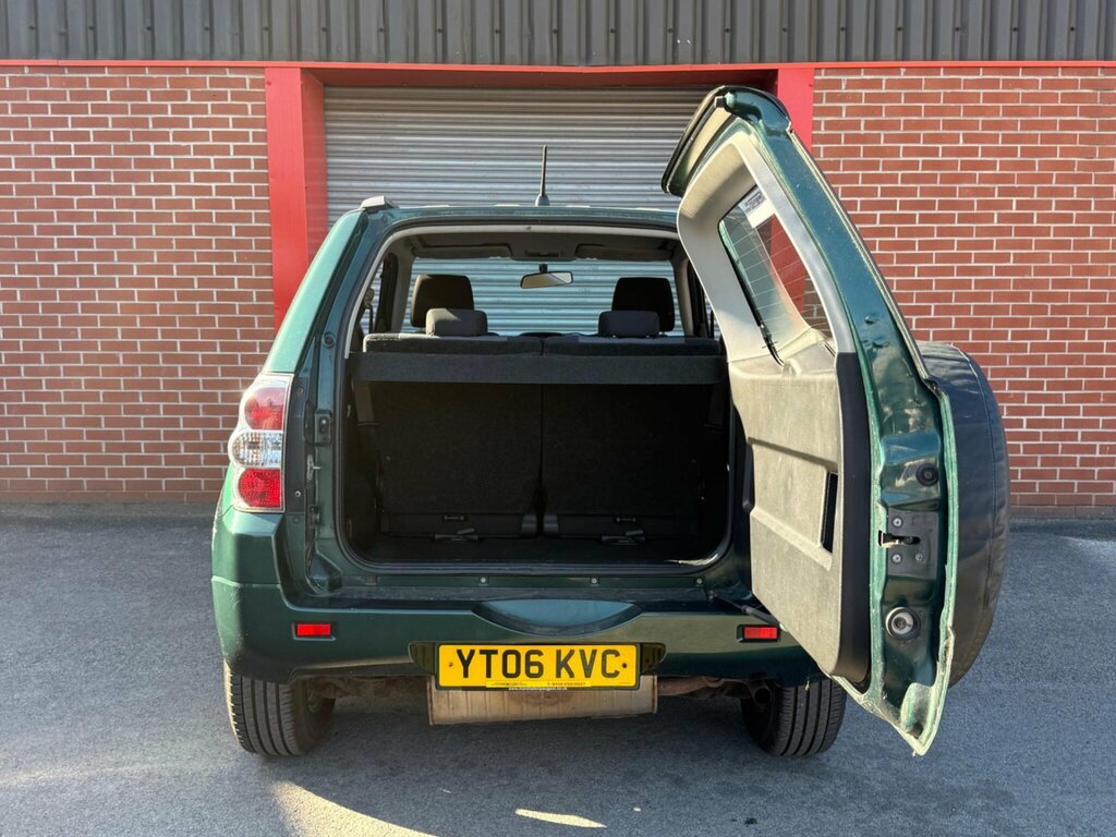 Suzuki Grand Vitara 2L Null Black #32